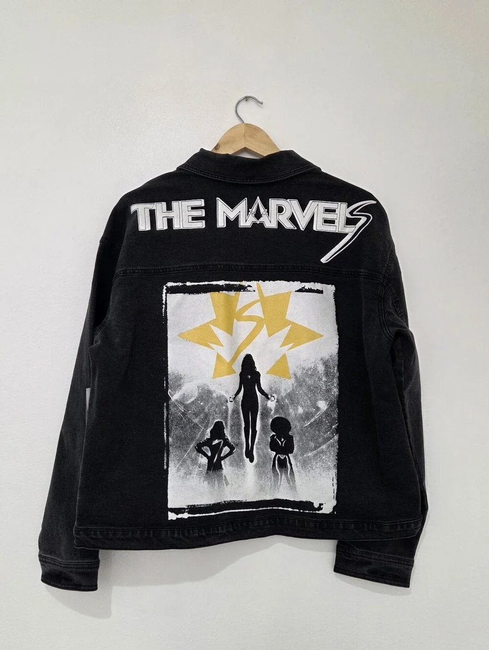 Disney The Marvels Denim Jacket - Picture 4 of 6
